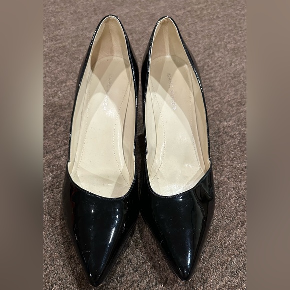 Marc Fisher 9.5 Patent Leather Sexy shiny Pumps High Heels Black Office Career - Picture 2 of 8